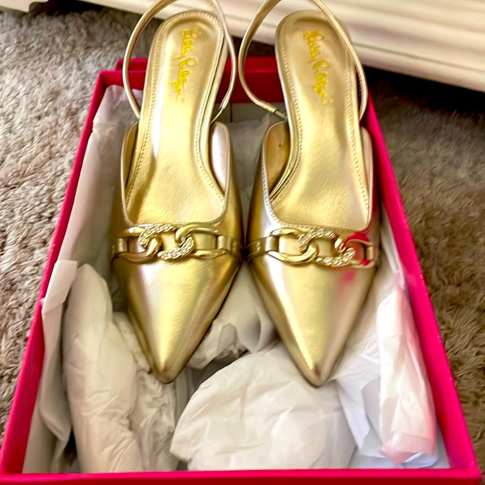 brand new size 8 gold Lilly Pulitzer Jules kitten heel